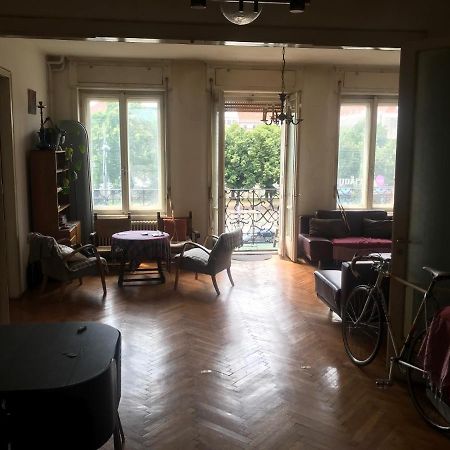 Spacious Apartman In The Center Budapest Exterior foto